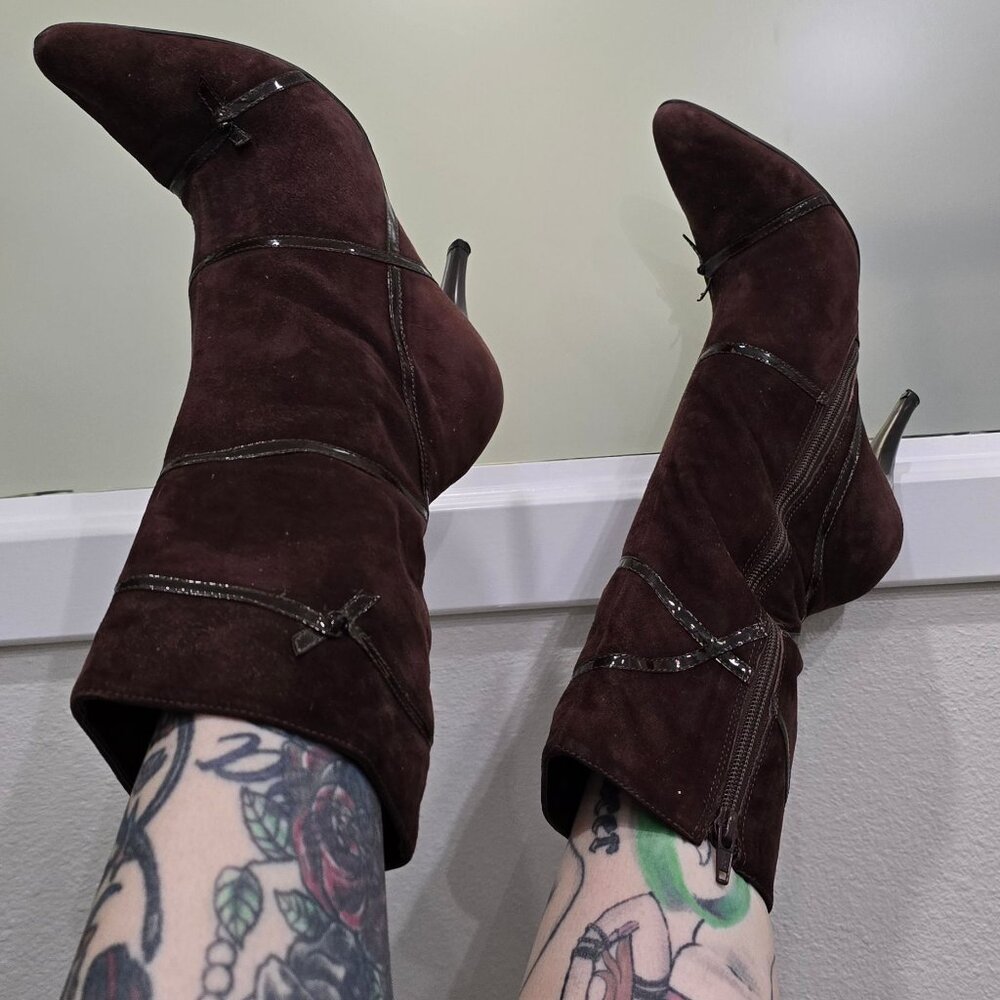 BCBG Paris โฆ Brown Suede Heeled Boots โฆ Stiletto Zipper Strap Detail Size 8 - Picture 9 of 16